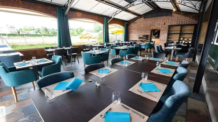 Bar restaurant, Lens